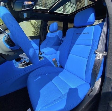 Inside Decor Ideas, Car Inside, Wallpaper Luxury, Inside Car, Girly Car Accessories, Dream Cars Mercedes, Luxury Car Interior, Pimped Out Cars, Inside Decor