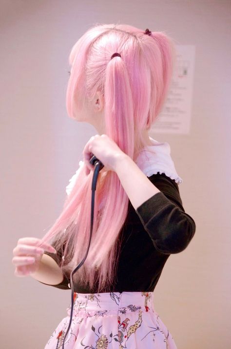 Image about cute in pinky by mami on We Heart It Long Pink Hair, Kawaii Hairstyles, Hair Color Blue, Dye My Hair, Red Hair Color, Hair Inspo Color, Grunge Hair, Dream Hair, Aesthetic Hair