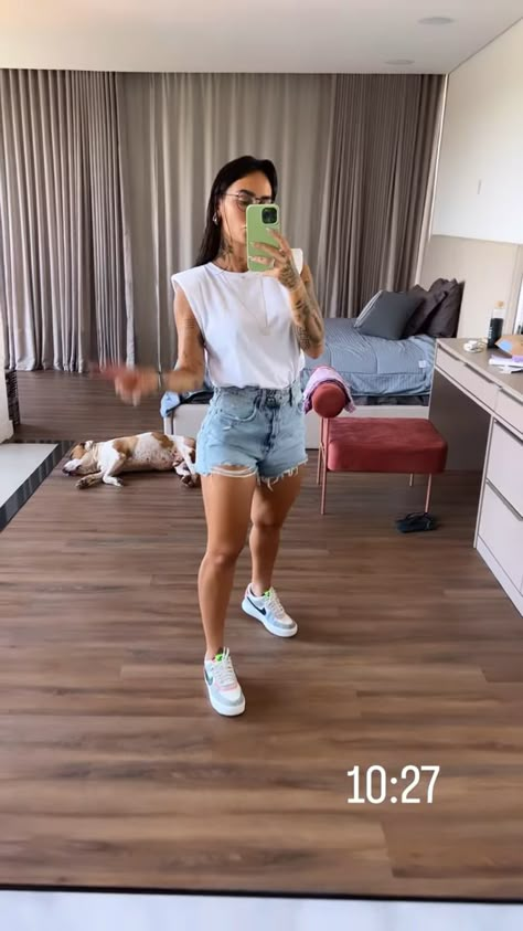 Look Com Shorts Jeans, Look Short Jeans Dia, Look Short Jeans, Look Com Short, Looks Com Short, Hot Pants Shorts, Cute Outfits With Leggings, Outfit Primavera, Outfit Mujer