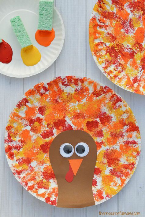 10 Easy Crafts For Toddlers -Arts and Crafts Ideas for Toddlers Age 2-3 Thanksgiving Crafts For Toddlers, Thanksgiving Crafts Preschool, Thanksgiving Turkey Craft, Preschool Crafts Fall, Easy Toddler Crafts, Easy Thanksgiving Crafts, November Crafts, Fun Fall Crafts, Turkey Crafts