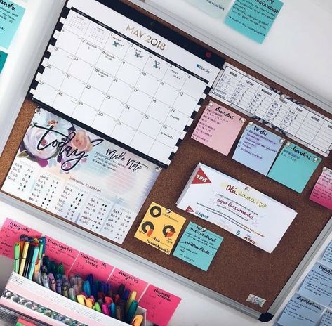 Organization Calendar, Study Desk Organization, Dorm Room Organization, Study Organization, Study Room Decor, Room Deco, Study Space, Study Desk, Cute Room Decor