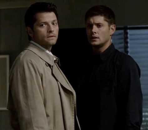 Supernatural Dean And Cas, Castiel And Dean Matching Pfp, Supernatural Dean X Castiel, Sam And Dean Matching Icons, Castiel And Dean, Destiel Moments, Cas And Dean, Cas Supernatural, Cowboys And Angels