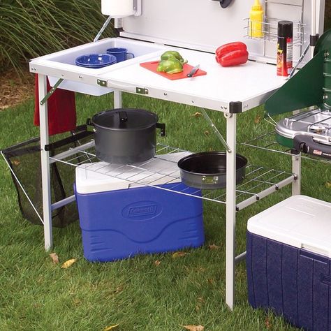 Pretty Camping, Camping Kitchen Set Up, Portable Camp Kitchen, Coleman Stove, Camping Sink, Coleman Camping, Outdoor Camping Kitchen, Portable Sink, Kitchen Set Up