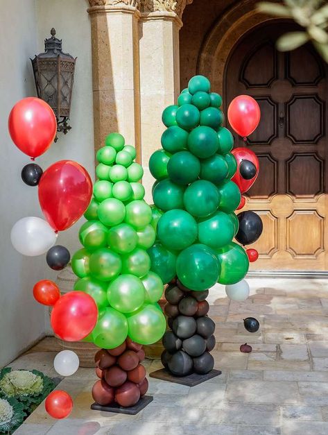 Lumberjack 1st Birthday, Lumberjack Party Decorations, First Birthday Winter, Lumberjack Birthday Party, Balloon Tree, 1st Birthday Balloons, Lumberjack Birthday, Lumberjack Party, Camping Theme Party