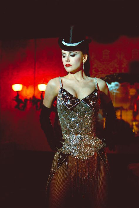 How Moulin Rouge broke every rule of filmmaking—and became a cinematic icon - Vogue Australia Satine Moulin Rouge, Moulin Rouge Outfits, Moulin Rouge Movie, Moulin Rouge Costumes, Burlesque Party, Corset And Skirt, Roller Derby, Musical Movies, Nicole Kidman