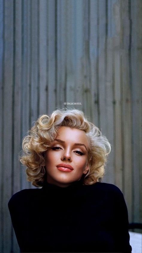 Marilyn Monroe Wedding Hair, Marilyn Monroe Hairstyles, Marilyn Monroe Hair, Marilyn Monroe Portrait, Marilyn Monroe Fashion, Hollywood Hair, Marilyn Monroe Photos, Norma Jean, Woman Fashion