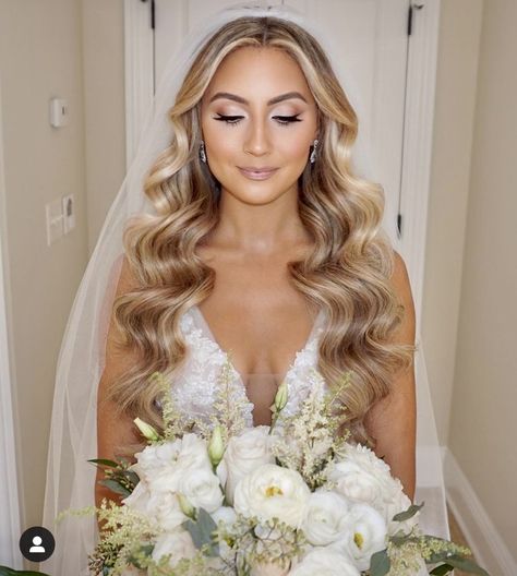 Glam Waves Middle Part Wedding, Big Curls Middle Part Bridal Hair, Loose Curls Wedding Hair With Veil, Sleek Bridal Hair Down With Veil, Bride Hair Hollywood Wave, Bridal Curls With Veil, Hollywood Curls Wedding Veil, Hollywood Waves Bridal Hair With Veil, Airbrush Wedding Makeup Brides