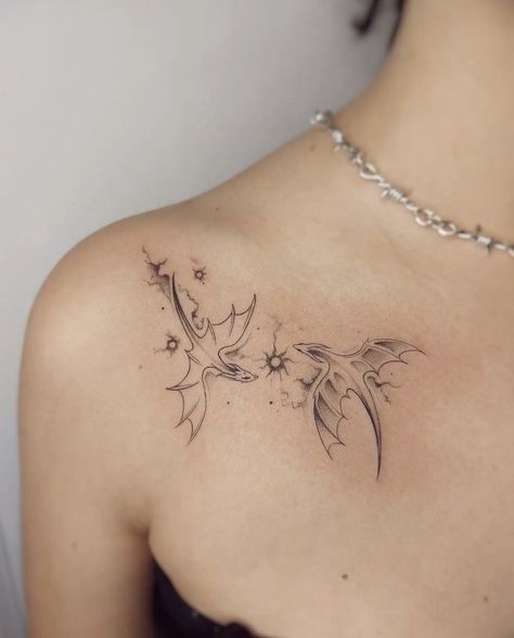 Tato Minimal, Bookish Tattoos, Mystical Tattoos, Dragon Tattoo For Women, Fantasy Tattoos, Small Pretty Tattoos, Wrist Tattoo, Spine Tattoos, Subtle Tattoos