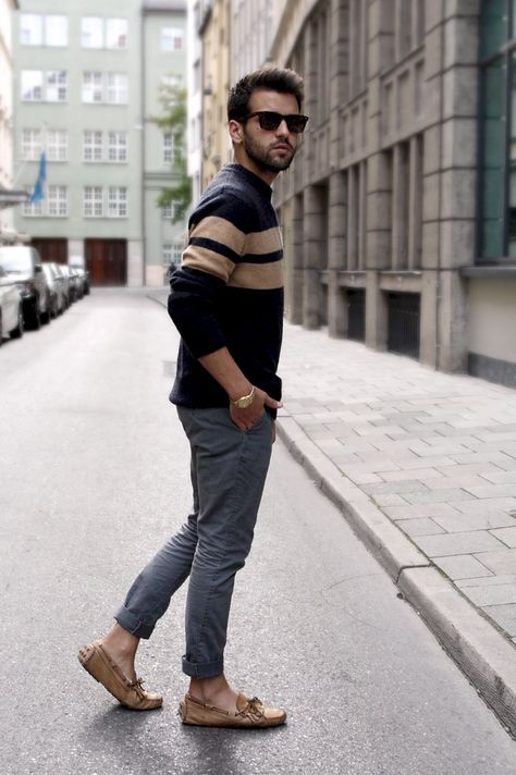 Moccasin Outfit, Moccasins Outfit, Moccasins Mens, Driving Moccasins, Mens Fashion Suits, Fashion Suits, Old Money Aesthetic, Style Guide, Fashion Styles