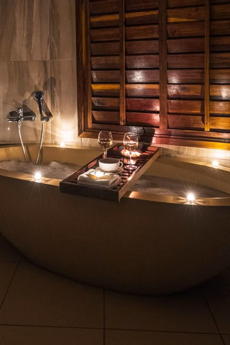 Nothing could be more relaxing and romantic than a warm bubble bath with a glass of wine. Couple In Bubble Bath, Wine And Bubble Bath, Bubble Bath Couple Aesthetic, Luxury Bubble Bath Aesthetic, Bubble Bath Date Night, Bubble Bath Couple Goals, Bubble Bath Aesthetic Night Couple, Romantic Bath Aesthetic, Luxury Bath Aesthetic