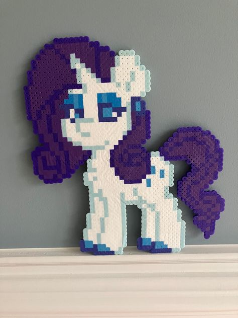 Care Bear Perler Beads Pattern, My Little Pony Perler Beads, Mlp Perler Beads, Alt Crafts, Pearled Bead, Perler Bead Crafts, Rarity Mlp, Pearl Beads Pattern, Easy Perler Beads Ideas