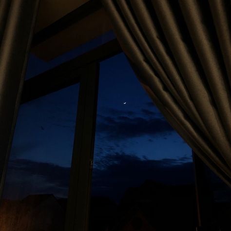 Sitting In Window Aesthetic, House At Night Aesthetic, Moon Window, Evening Landscape, Night Window, Outside The Window, Night Scenery, At Peace, Night Vibes