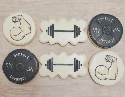 SweetSophies on Instagram: “#workoutcookies #fitnesscookies #sugarcookiesofinstagram #sugarcookies #birthdaycookies #partyfavors #barbellcookies #cookiesofinstagram” Weightlifting Cookies Decorated, Gym Themed Cookies, Fitness Cookies Decorated, Workout Cookies Decorated, Gym Cookies Decorated, Dumbbell Cookies, Crossfit Cookies, Gym Birthday Party Ideas, Funny Cookies