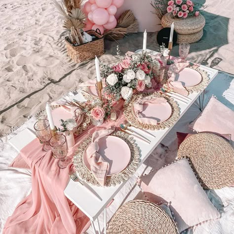 Bridal Picnic, Beach Engagement Party, Birthday At The Beach, Summer Birthday Cake, Pink Quince, Boho Birthday Party, Dinner Party Decorations, Event Stylist, Picnic Inspiration