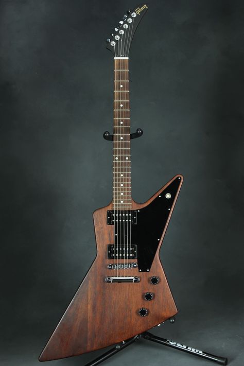 Easy Guitar Chords, Acoustic Guitar Photography, Gibson Explorer, Rare Guitars, Guitar Rig, Electric Guitar Design, Custom Electric Guitars, Cool Electric Guitars, Rock Guitar