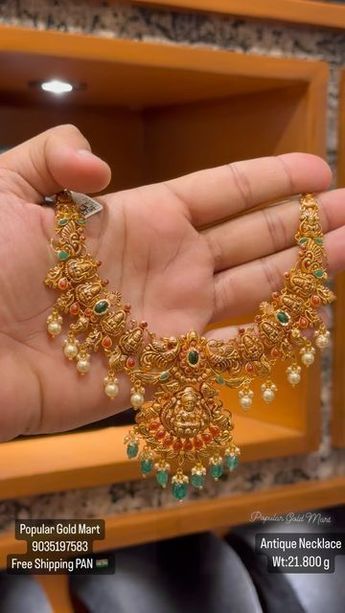 Gold Choker Designs, Bapu Bommalu, Gold Earrings Studs Simple, Pretty Gold Necklaces, Indian Gold Jewellery Design, Simple Necklace Designs, Bday Wishes, Wedding Jewelry Sets Bridal Jewellery, Temple Jewelry Necklace