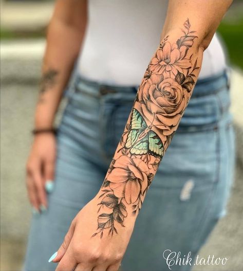 Tatuaje Cover Up, Lower Arm Tattoos, Half Sleeve Tattoos Forearm, Catrina Tattoo, Girl Arm Tattoos, Tattoos For Women Half Sleeve, Inspiration Tattoos, Forearm Tattoo Women, Shoulder Tattoos For Women