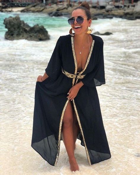 Kimono Online, Summer Holiday Outfits, Moroccan Fashion, Summer Kimono, Beach Attire, Beachwear Fashion, Clothing Hacks, Stylish Fashion, Beach Dresses