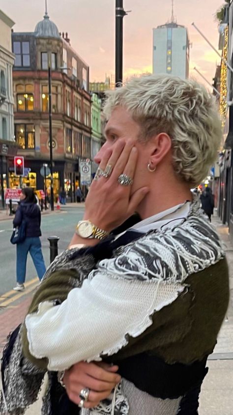 Men’s Platinum Blonde Hair, Men’s Bleach Blonde Hair, Short Messy Mullet, Scruffy Mullet, Short White Hair Men, Bleached Mullet Men, Bleach Blonde Hair Men, Men White Hair, Bleached Mullet