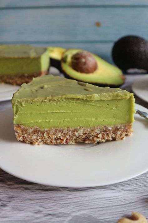 Avocado Pie, Avocado Cheesecake, Easy Lemon Pie, Tarte Vegan, Avocado Cake, Cheesecake Vegan, Avocado Dessert, Lime Cake, Lime Recipes