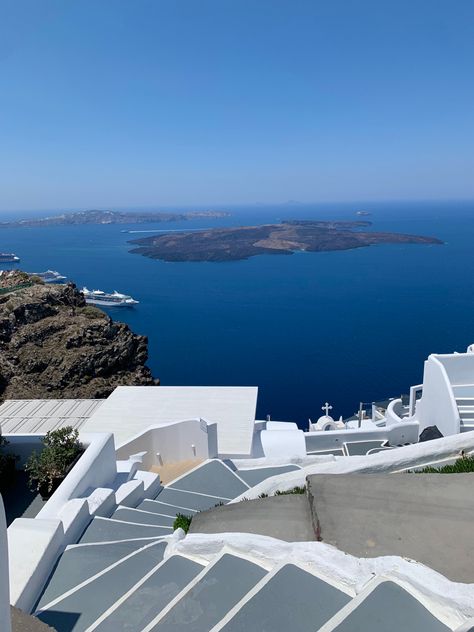 Santaroni Greece Aesthetic, Santorini Greece Aesthetic, Gap Year Travel, Greece Aesthetic, Pretty View, Stay Forever, Gap Year, Santorini Greece, Greek Islands