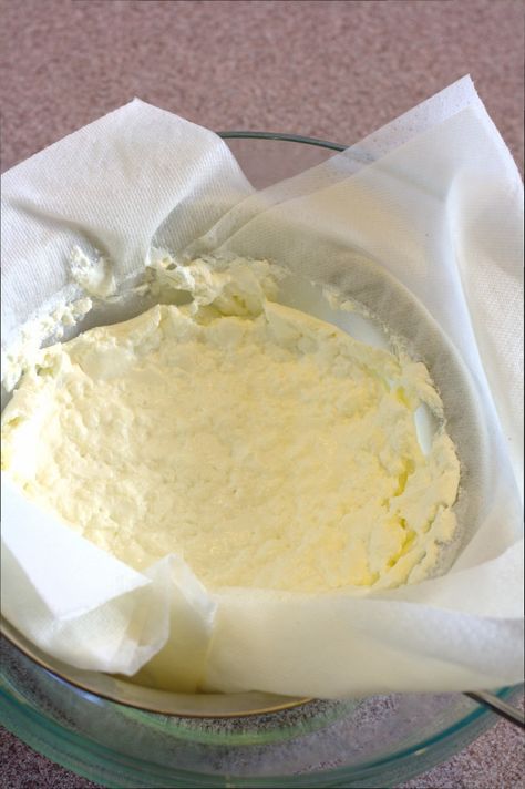 Homemade Greek Yogurt - easy, step by step instructions on how to make THE creamiest yogurt. | Kristine's Kitchen Mediterranean Meal Plan, Labneh Recipe, Cheese Making Recipes, Ricotta Cheese Recipes, Yogurt Packaging, Homemade Greek Yogurt, Making Cheese, Bigger Bolder Baking, Ricotta Recipes