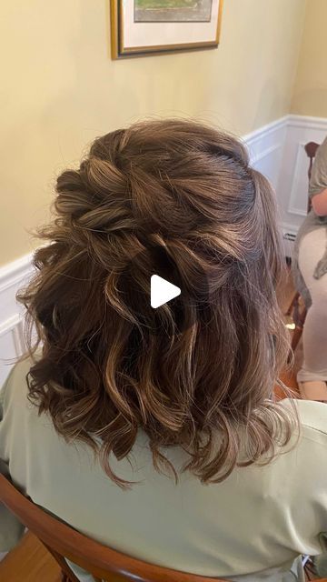 Boston Bridal Hairstylist | Nicole Greco on Instagram: "Still tons of different styles and options for short hair 💕  Half Up✔️ All up✔️ One side up ✔️  #nmgbridalhalfup #nmgbridalbraid #nmgbridallowbun #nmgbridalshorthair" Formal Hairstyles For Medium Length Hair Half Up, Half Up Half Down Hairstyles Short, Half Up Half Down Wedding Hair Short Shoulder Length, Short Hair Half Up Half Down Wedding, Half Up Half Down Medium Hair, Half Up Half Down Bridesmaid Hair Short, Half Up Short Hair Wedding, Wedding Hairstyles Half Up Half Down Short Hair, Half Up Half Down Shoulder Length Hair