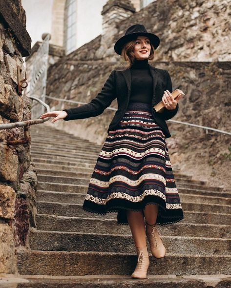 Lena Hoschek | Tradition • Trachten | Kitzbühel Ribbon Skirt • Bänderrock | s.nova.vintage German Clothing Modern, Lena Hoschek Tradition, German Dress, Ribbon Skirt, Lena Hoschek, Modest Dresses Casual, Woman Suit Fashion, Fall Outfit Ideas, Trendy Fall Outfits