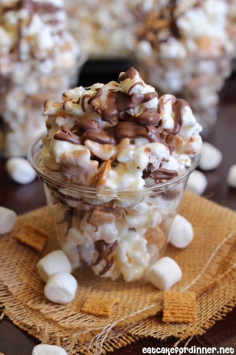 Eat Cake For Dinner: S'mores Popcorn Smores Popcorn, Popcorn Recipes Easy, Smore Recipes, Popcorn Treats, Popcorn Balls, Popcorn Snacks, Snack Mixes, Flavored Popcorn, Snack Mix Recipes