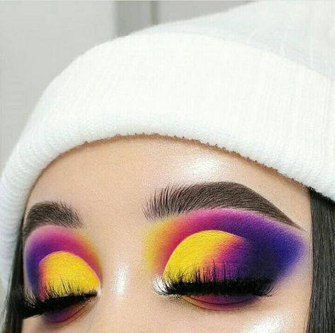 Crazy Eye Makeup, Yellow Eye Makeup, Maquillage Yeux Cut Crease, Drag Make-up, Dramatic Eye Makeup, Makeup 101, Bright Makeup, Rave Makeup, Beautiful Eye Makeup