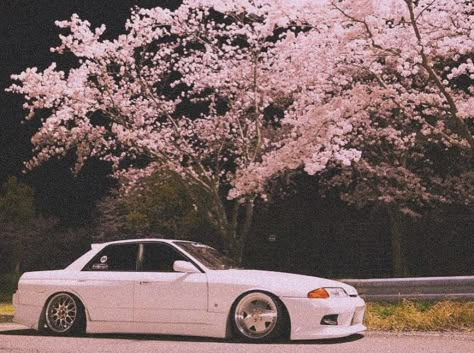 Pink Car Desktop Wallpaper, Jdm Landscape, Pink Jdm Wallpaper, Car Pfp, Car Photo Ideas, Jdm Art, 2000s Japan, Vintage Jdm, Sakura Painting