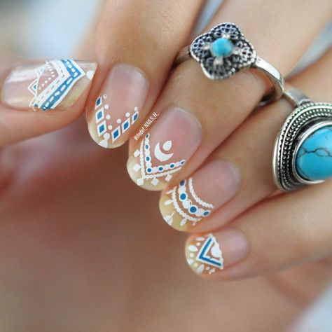 Henna Nail Art, Neutral Nail Art Designs, Bohemian Nails, Toenail Art Designs, Mandala Nails, Indian Nails, Henna Nails, Evil Eye Nails, Boho Nails