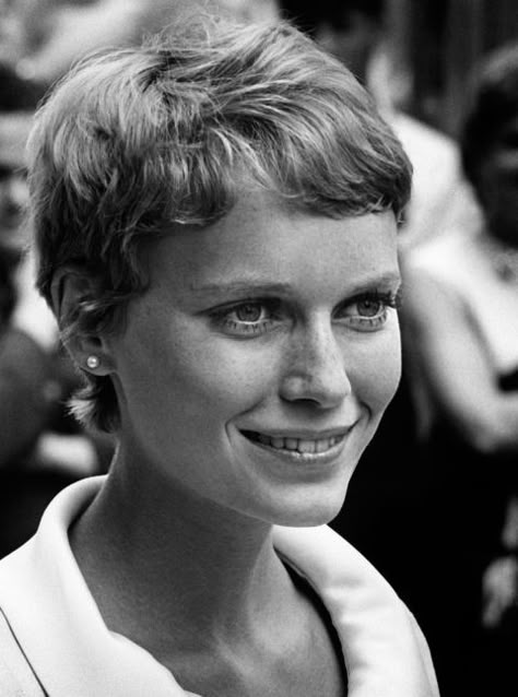 The 38 Most Iconic Pixie Cuts of All Time: MIA FARROW: In Rosemary's Baby, 1968. Mia's look remains timeless and chic. Mia Farrow Pixie, Super Short Haircuts, Wavy Pixie, Mia Farrow, Short Pixie Cut, Beauty Icons, Pixie Cuts, Short Pixie, Pixie Hairstyles