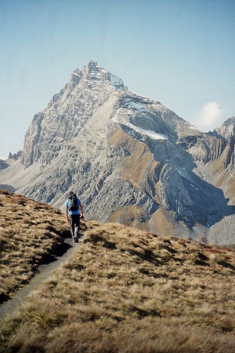 @oliviaraeanne32 Mountain Tracking, Take A Hike, Outdoor Life, Oh The Places Youll Go, In The Mountains, Adventure Awaits, Nature Travel, Bushcraft, Outdoor Adventure