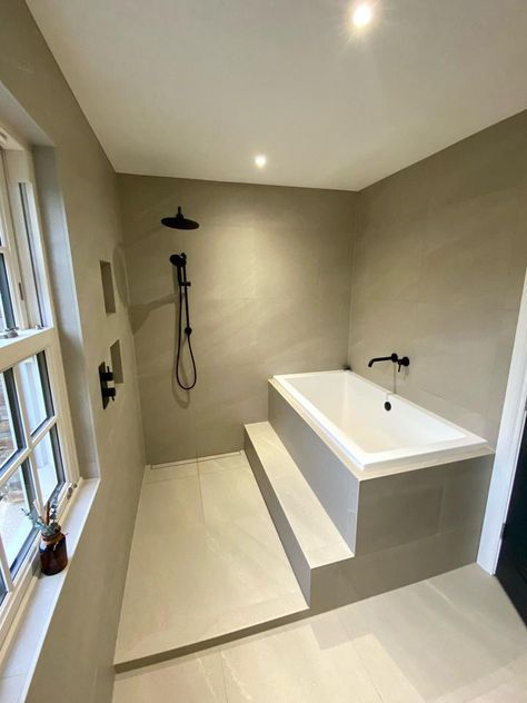 Deep Bathtubs | Handmade in England | Delivered Worldwide | Omnitub Bathroom Tub Shower Combo, Small Space Bathroom Design, Small Ensuite, Deep Bathtub, Small Bathroom With Shower, Bathroom Tub Shower, Small Space Bathroom, Deep Soaking Tub, Bathroom Tub