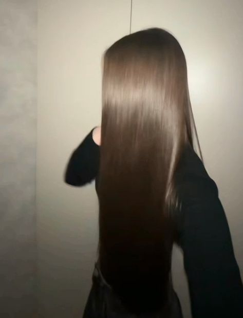 Long Shiny Hair, Silky Hair, Dream Hair, Light Brown Hair, Shiny Hair, Curled Hairstyles, Hair Designs, Perfect Hair, Pretty Hairstyles