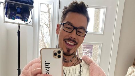 HGTV star David Bromstad may seem like he lives a charmed life, but his success has not been without hardship. He's faced more than one tragedy over the years. David Bromstad, Moving Cities, Hgtv Star, Safe Schools, Royal Beauty, Star David, He Lives, New Wife, The List