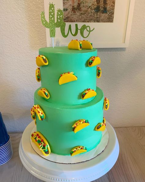 Two Taco Birthday Party, Taco Cake Birthday, Taco Two Birthday, Taco Theme Cake, Taco Cake Ideas, Taco Party Cake, Taco Birthday Cake, Taco Themed Birthday Party, Taco Twosday Birthday Girl