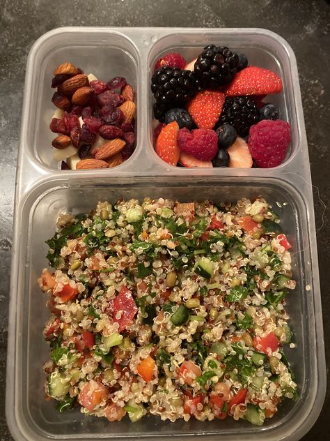 Lunch At Work Aesthetic, Uni Lunch Box Ideas, Meal Prep Astethic, Uni Lunch Ideas, Aesthetic Lunch Ideas For School, Aesthetic Packed Lunch, Packed Lunch Aesthetic, Lunch Aesthetic School, Pregnancy Lunch Meal Prep