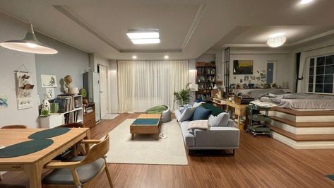 Casas The Sims 4, Pinterest Room Decor, 아파트 인테리어, Minimalist Room, Teen Bedroom Decor, House Room, Apartment Inspiration, Room Inspiration Bedroom, Room Ideas Bedroom