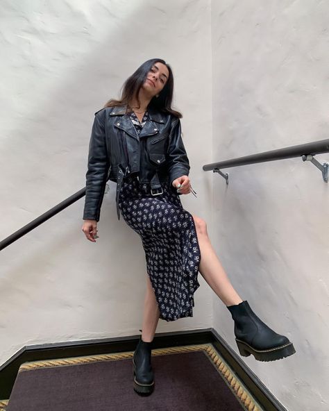 Vintage just hits differently Rometty Boots Outfit, Doc Martens Rometty Outfit, Dr Martens Rometty Outfit, Rometty Chelsea Boot Outfit, Chelsea Boots Outfit Dress, Platform Chelsea Boots Outfit, Chealse Boot Outfit Women, Dr Martens Chelsea Boots Outfit, Dc Martens Outfit