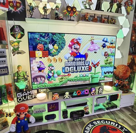 Arcade Game Room Design, Nintendo Gaming Setup, Basement Video Game Room, Kids Video Game Room, Nintendo Game Room, Gamer Living Room Ideas, Nerd Room Aesthetic, Nintendo Room, Gaming Corner