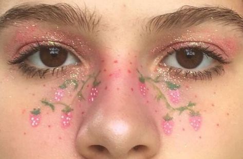 Photo Artsy Makeup, Festival Make Up, Cool Makeup Looks, Fairy Makeup, Creative Eye Makeup, Creative Makeup Looks, Kesha, Eye Makeup Art, Cool Stuff