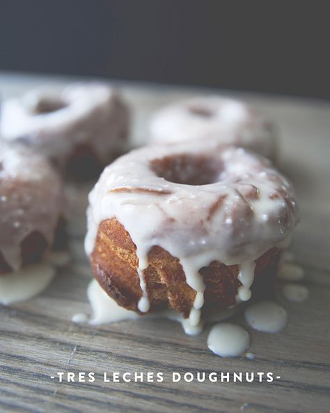 Tres leches? Donuts ?What's not to love? Doughnut Recipes, Kitchy Kitchen, Baking Stuff, Donut Dessert, Sweet Dough, Doughnut Cake, Doughnut Recipe, Sweet Ideas, Sweet Rolls