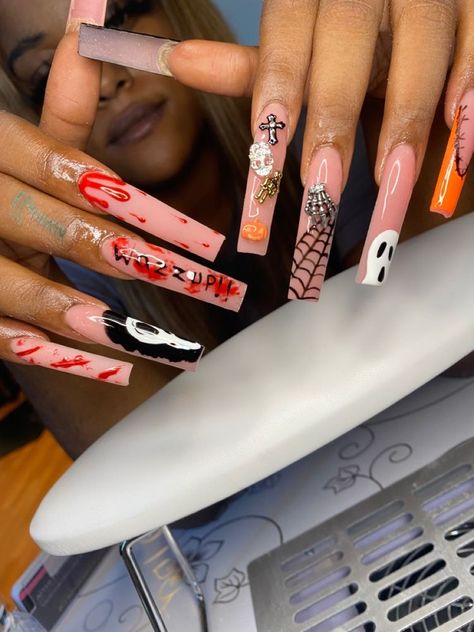 Halloween Movie Nails, Scary Movie Nails, Halloween Ghost Nails, Purple Halloween Nails, Sally Nails, Pink Halloween Nails, Halloween Nails Ideas, Ghost Nails, Scary Nails