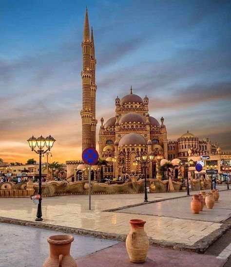 Sharm El Sheikh Egypt, Places In Egypt, Egypt Aesthetic, شرم الشيخ, Mosque Architecture, Luxor Egypt, Sharm El Sheikh, Visit Egypt, Beautiful Mosques