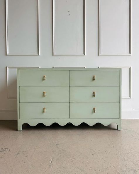 Green Lacquer Furniture, Light Green Furniture, Scalloped Dresser, Sage Green Dresser, Lacquered Dresser, Mint Dresser, Mint Green Furniture, Beach Bedroom Furniture, Green Chest Of Drawers