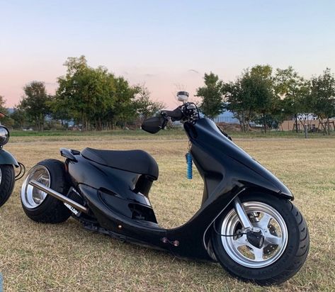 Custom Moped, Double Jogging Stroller, Bagger Motorcycle, Honda Super Cub, Scooter Custom, Motocross Love, Custom Sport Bikes, Best Electric Bikes, Scooter Design