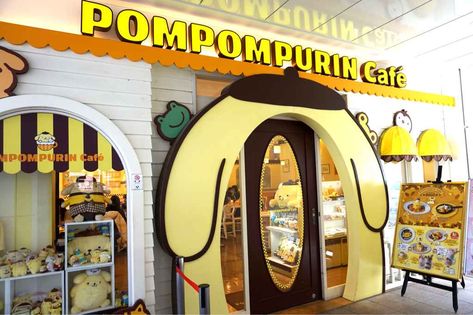 Pompompurin Cafe Tokyo, Pompompurin Cafe, Sailor Moon Cafe, Cafe Hello Kitty, Japanese Bakery, Cafe Japan, Pop Up Cafe, Meiji Shrine, Themed Cafes