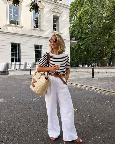 Chloe Rose on Instagram: "Classic, comfy and casual 🤍" White Linen Tailored Pants, Trousers Outfit Summer, White Trousers Outfit, Linen Trousers Outfit, White Linen Pants Outfit, Work Vibes, White Linen Trousers, Spring Teacher Outfits, Classroom Style